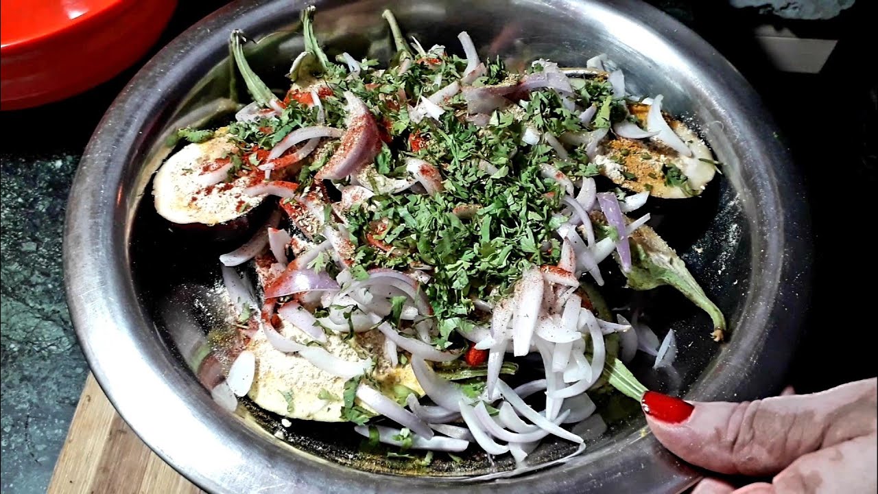 बैंगन आलू की सब्जी बनाने का तरीका एक बार जान लोगे तो हर कोई दो की जगह चार रोटी खायेगाbaigan ki sabji