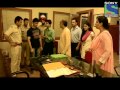 Sameer gets robbed by 2 fake Police officers - Episode 178 - 16th November 2012