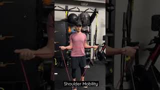 Shoulder Mobility With Resistance Bands For Posture & Tightness Best Chiropractor In Beverly Hills