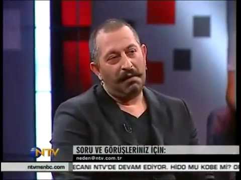 @NTV Fırtınada uçan şemsiyenin peşinden böyle koştu