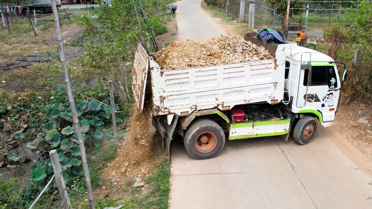 Today Starting Landfill On Good Step & Heavy Equipment Group Trucks 5t And Dozer KOMAT'SU