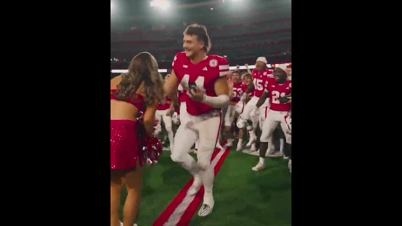 Nebraska's Luke Lindenmeyer proposed to his girlfriend after the win vs Akron💍 (via @huskerfootball)