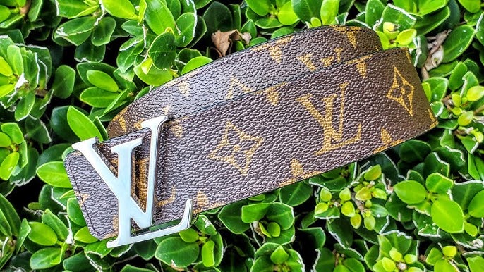 Louis Vuitton LV Initiales 40mm Matte Black Belt Grey Monogram Eclipse. Size 100 cm