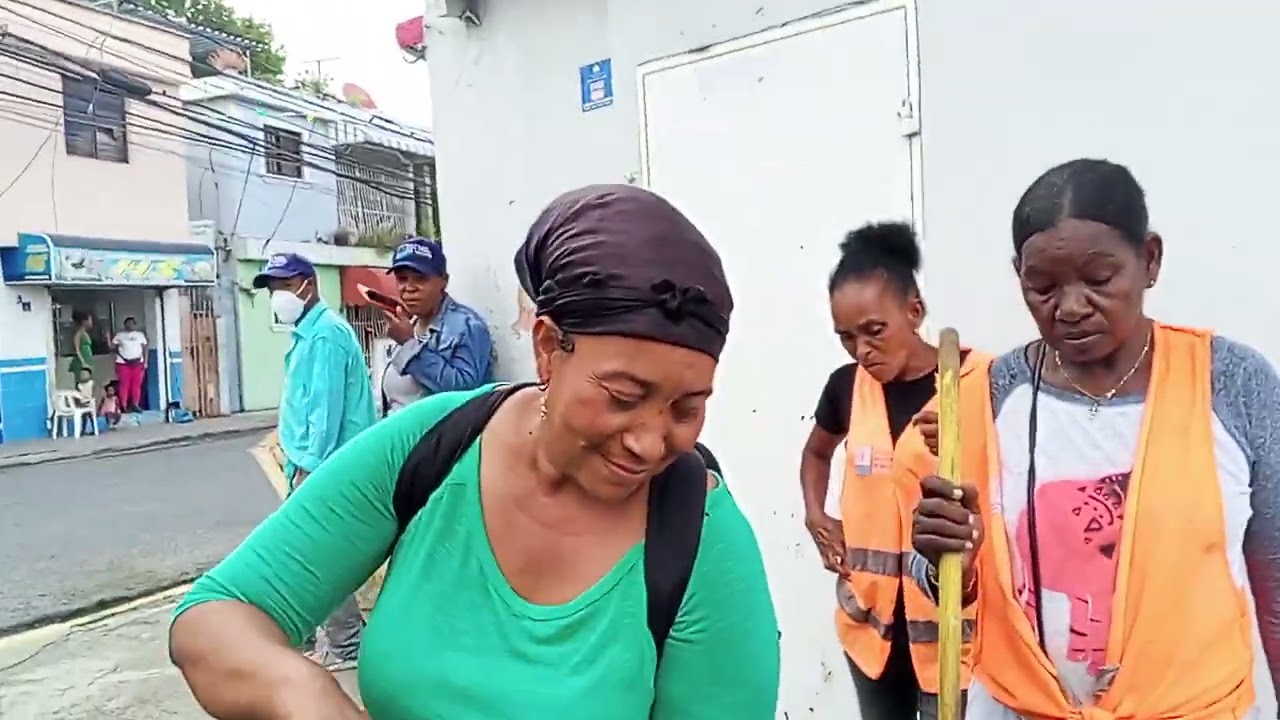 Gran. Operativo de. Limpieza. Con nuestro alcalde. Reymundo ortiz Rafa 