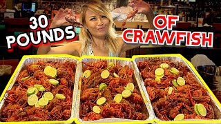 INSANE 30LBS OF CRAWFISH SEAFOOD BOIL CHALLENGE?! at The Juicy Seafood in Columbus, GA #RainaisCrazy