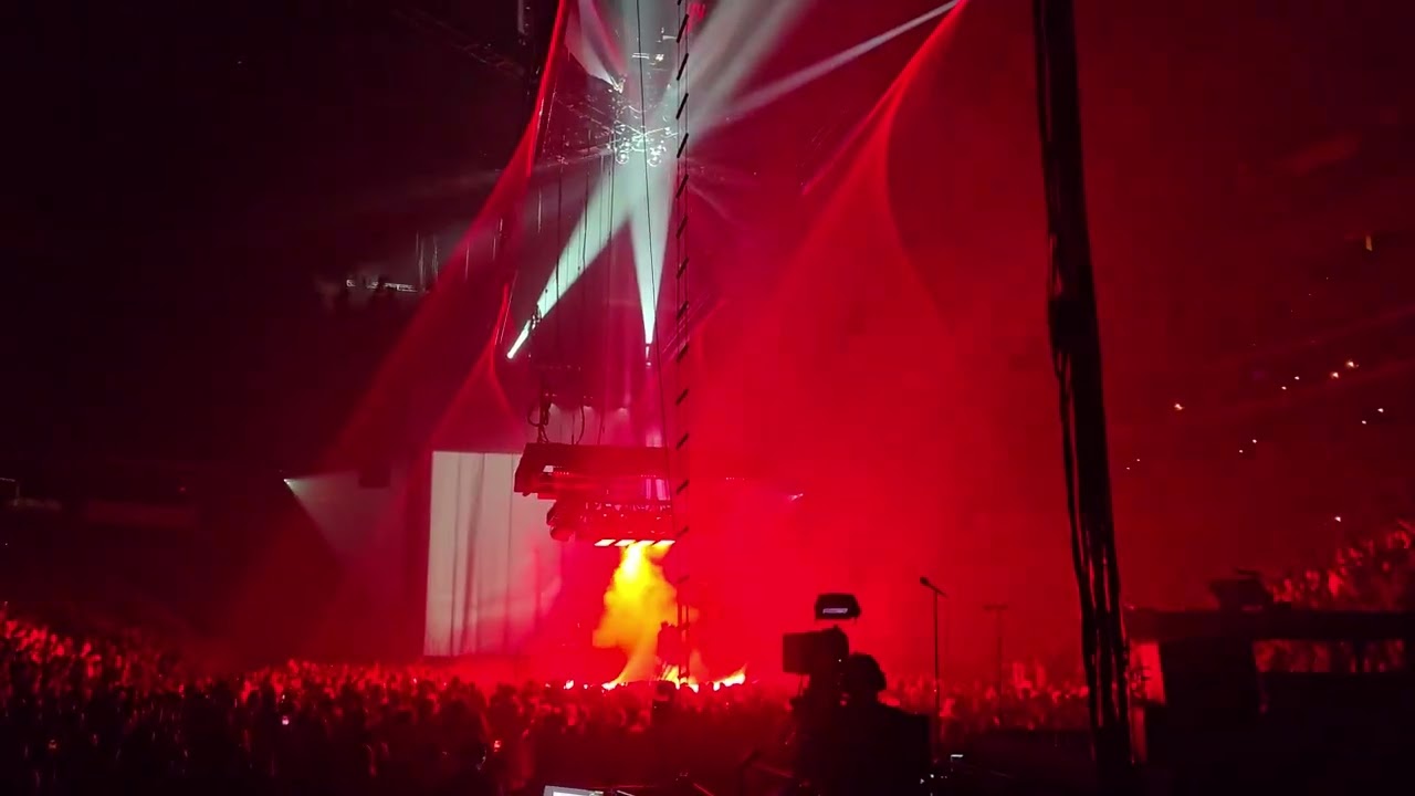 Nine Inch Nails - As Alive as You Need Me to Be Desert Diamond Arena  Glendale AZ 3/6/2026