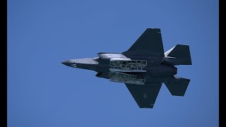 F 35 B Sneak High Speed P