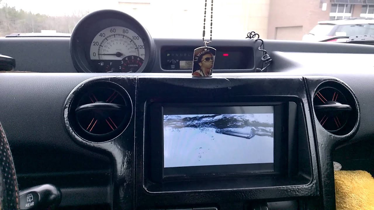 Windows 8.1 CarPC - YouTube