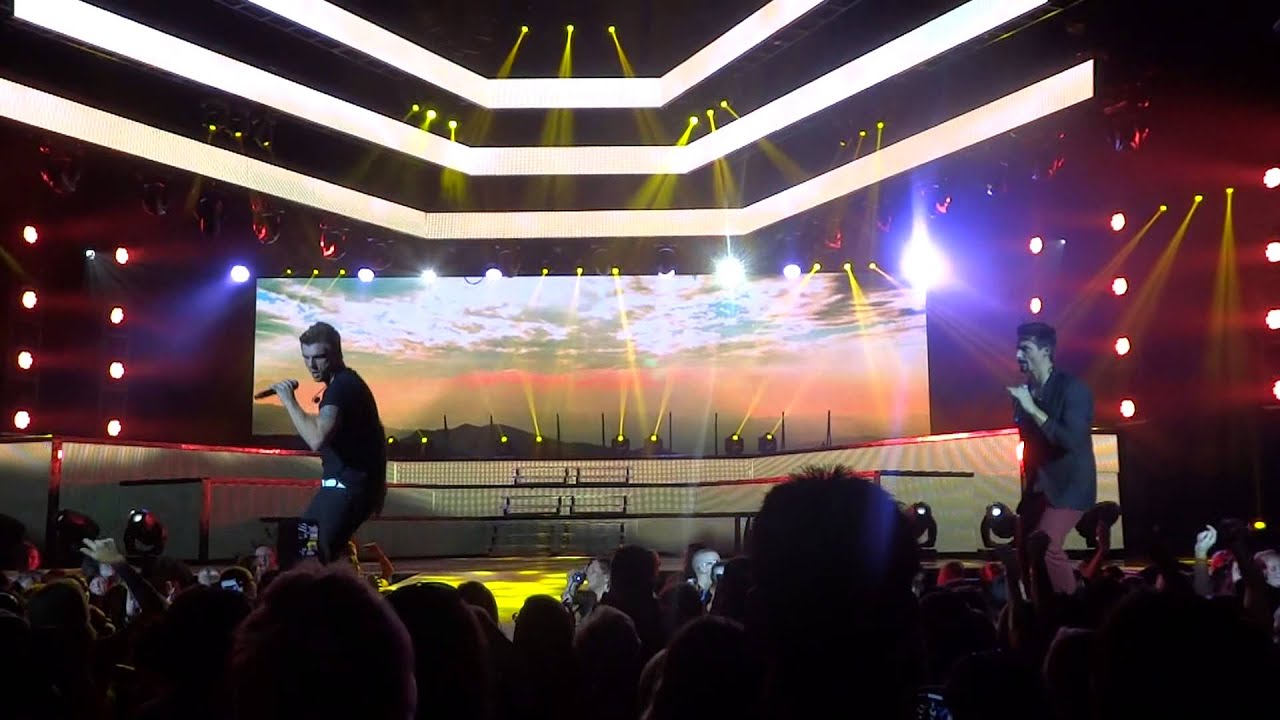 Backstreet Boys - IAWLT, I Want It That Way 8/16/13 Camden, NJ