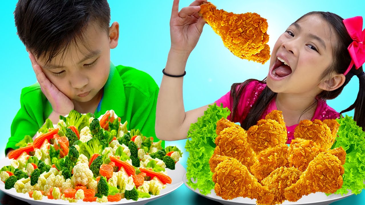  Emma and Jannie Eat and Cook Healthy Food  | Funny Food Toys Video for Kids