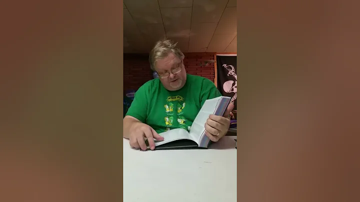The new 2016 Star Trek Encyclopedia unboxing by Ca...