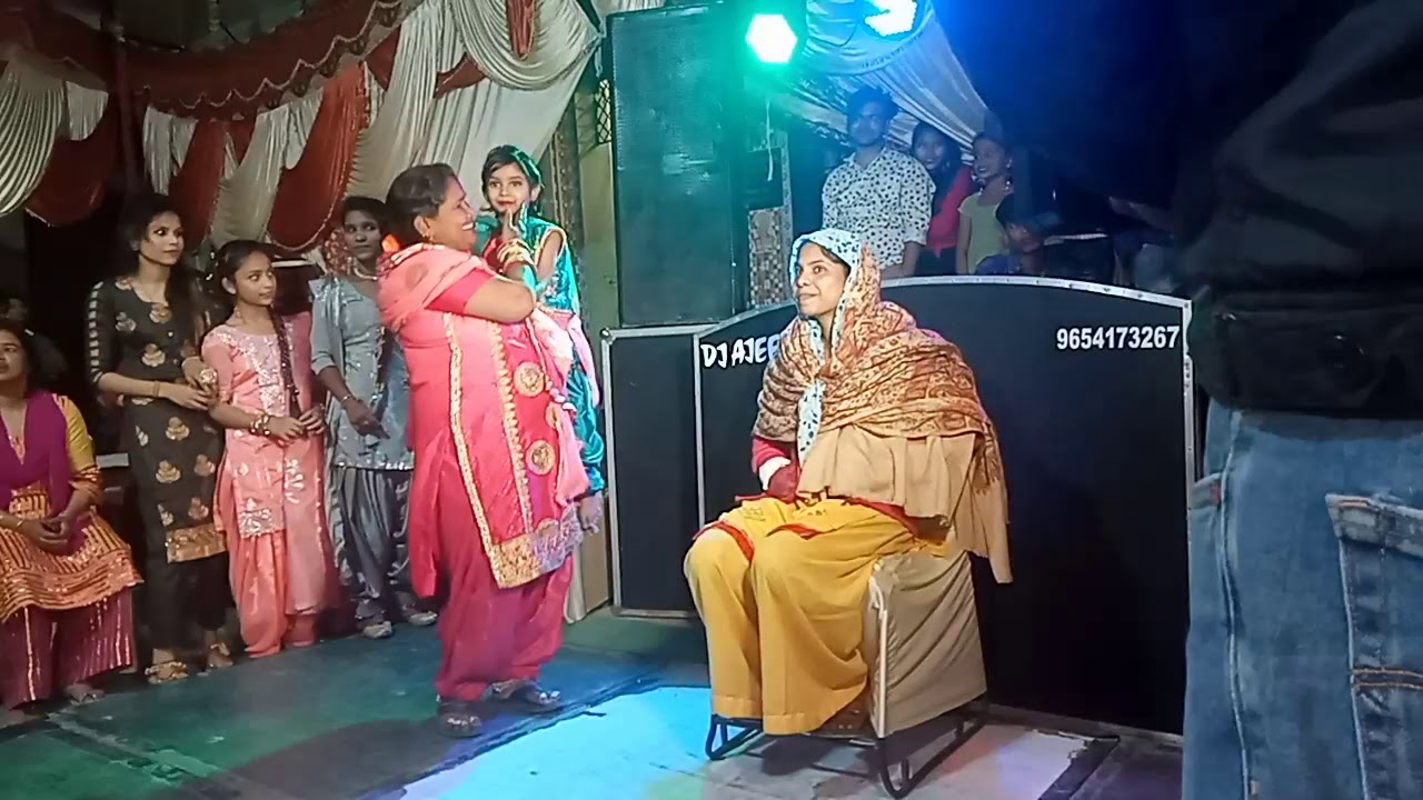 MERE GHAR AI EK NANHI PARI - YouTube