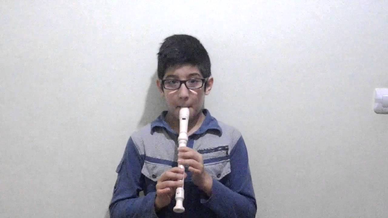 Chihab Joyeux Anniversaire Avec La Flute A Bec Youtube
