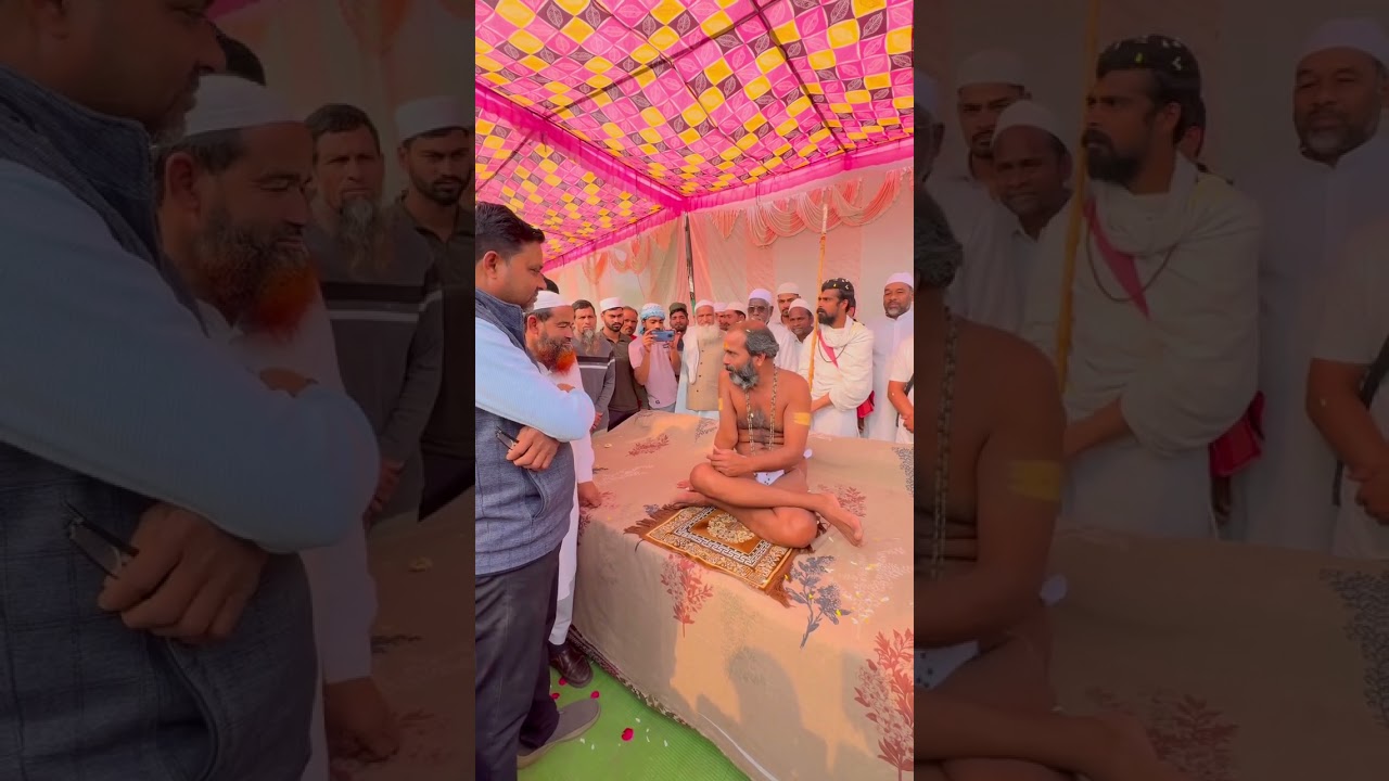 रांकई नरसिंहपुर मुस्लिम समाज ने मां नर्मदा सेवा परिक्रमा में दादा गुरु जी का किया सम्मान व संवाद