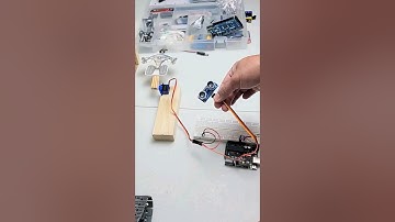 Controlling a Servo With Ultrasonic Sensor Signal #arduino #tech #stem #elegoo #programming