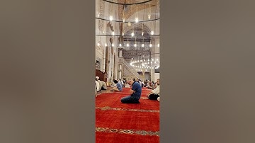 قراءة أواخر سورة البقرة بعد صلاة العشاء في جامع #بايزيد في #اسطنبول.