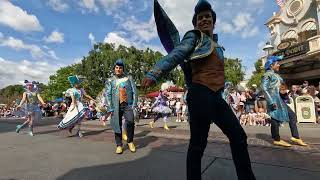 [4K] Disneyland Magic Happens Parade 2023