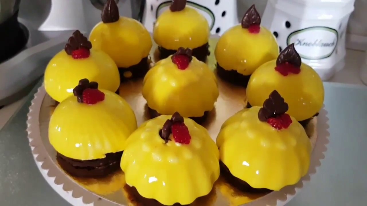 Entremets individuel ( ananas insert framboise) - YouTube