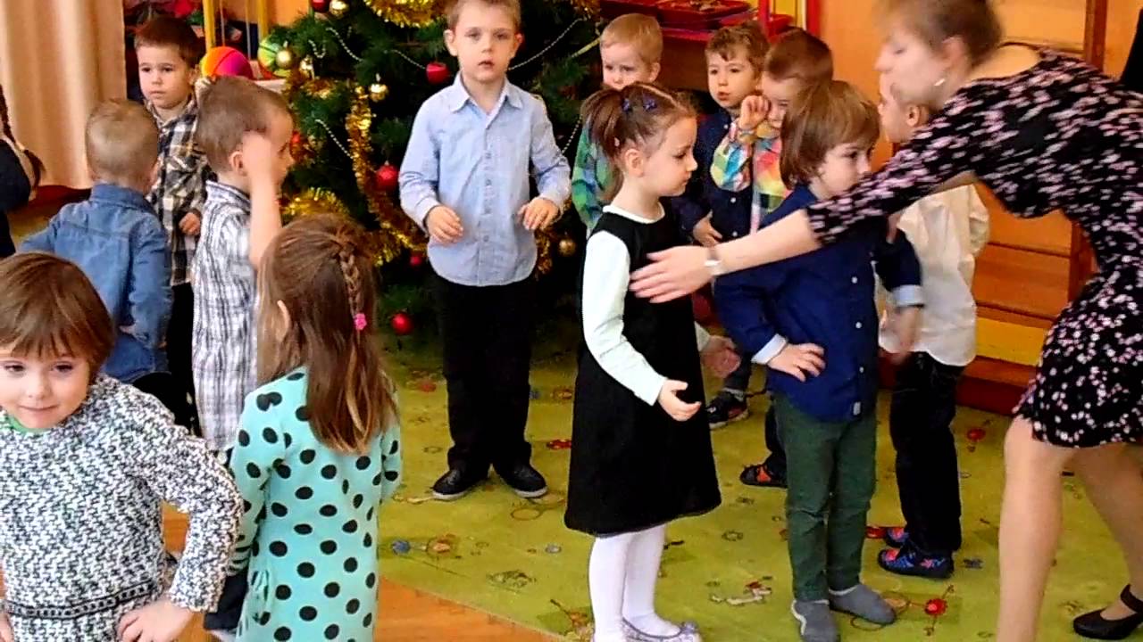 Dzień babci i dziadka 2016 - Misia w przedszkolu część 1/2