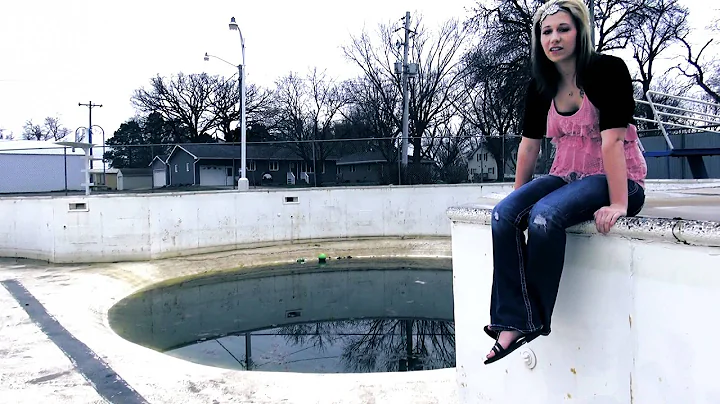 Amy Bauman - Maurices Main Street Model 2012