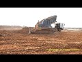 អាប៊ុលរុញដី​ KOMATSU D61PX Bulldozer Pushing Soil