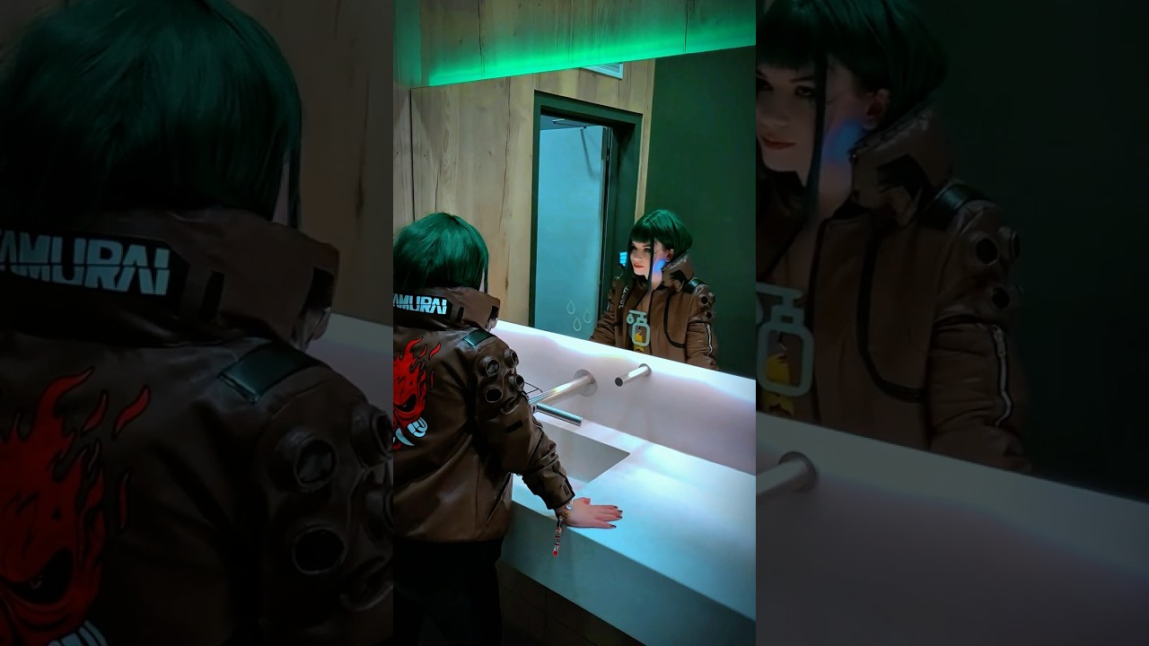 Mirror animation recreation | V #cosplay | Cyberpunk 2077