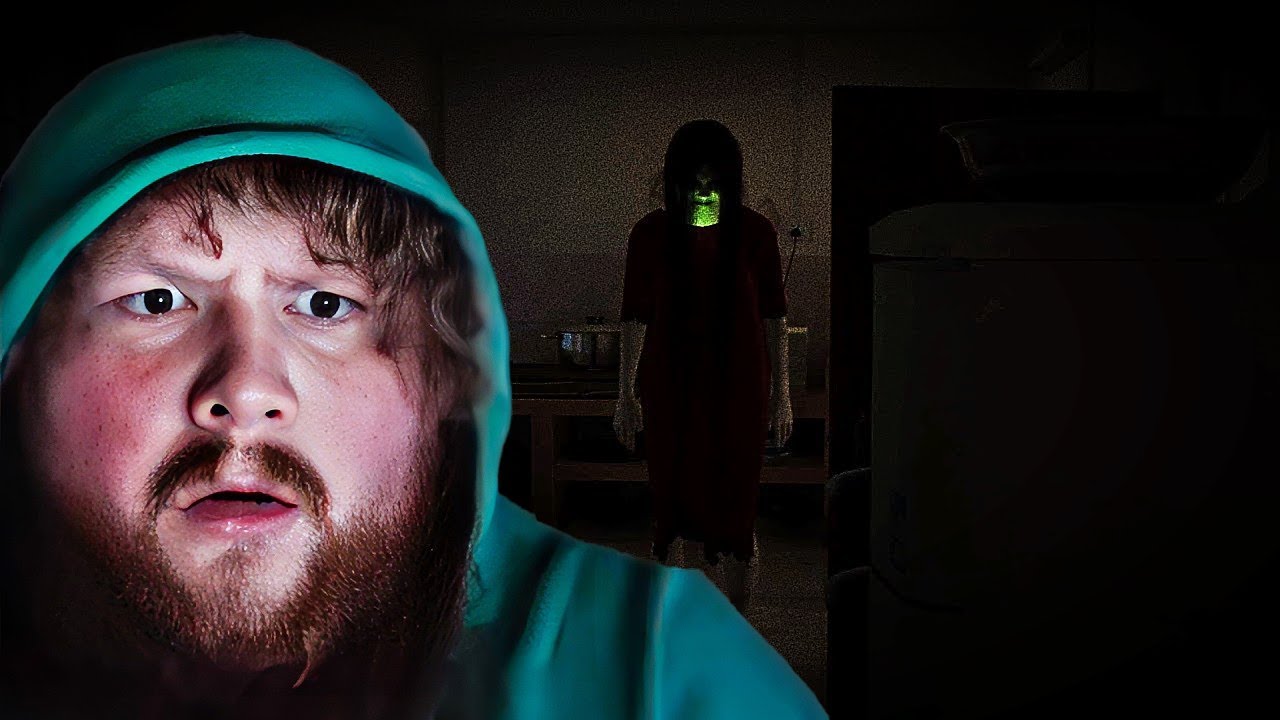 Caseoh Goosebumps with New Roommate | CaseOh Sacry Moment in room 205