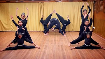 Yoganiyoga || India’s yoga anthem ||yoga dance fusion