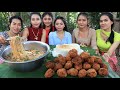 Wow cooking noodle Tongyum with chicken leg crispy recipe in my family - Amazing video