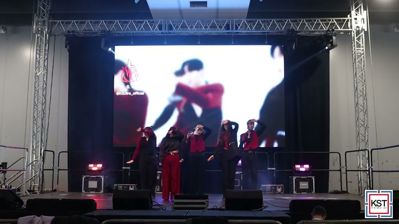 Guarda N.B.Fire • SAME SCENT - ONEUS (Ferrara Nerd 2026, ITALY) su YouTube Guarda N.B.Fire • SAME SCENT - ONEUS (Ferrara Nerd 2026, ITALY) su YouTube