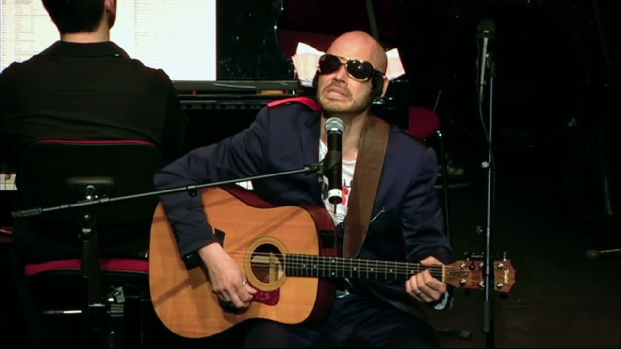 Tony Mono 1Live Philharmonie: Elvis Presley singt (In the Ghetto goes David Guetta)