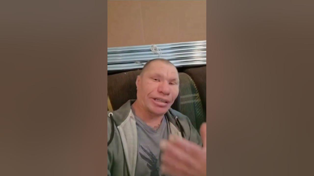 Олег Монгол за рулем БМВ