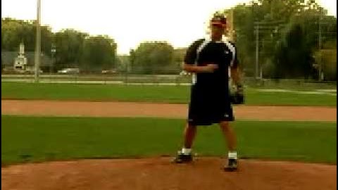 Pickoff Moves for Pitchers - How to Pickoff a Runner at Third Base