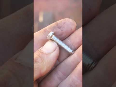 اصنع بنفسك ابتكار نزع نواة حبات الزيتون #craftsman #diy #crafts #shortsvideo