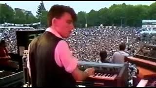Simple Minds   Someone Somewhere In Summertime Live 1983