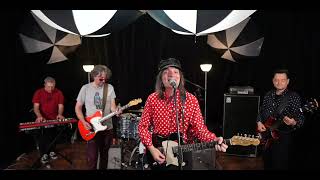 Famous Next Best Thing - Live promo version. Wealth