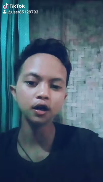 pada malam Jumat keliwon Aku pulang lewat kuburan aku bertemu Perepuwa