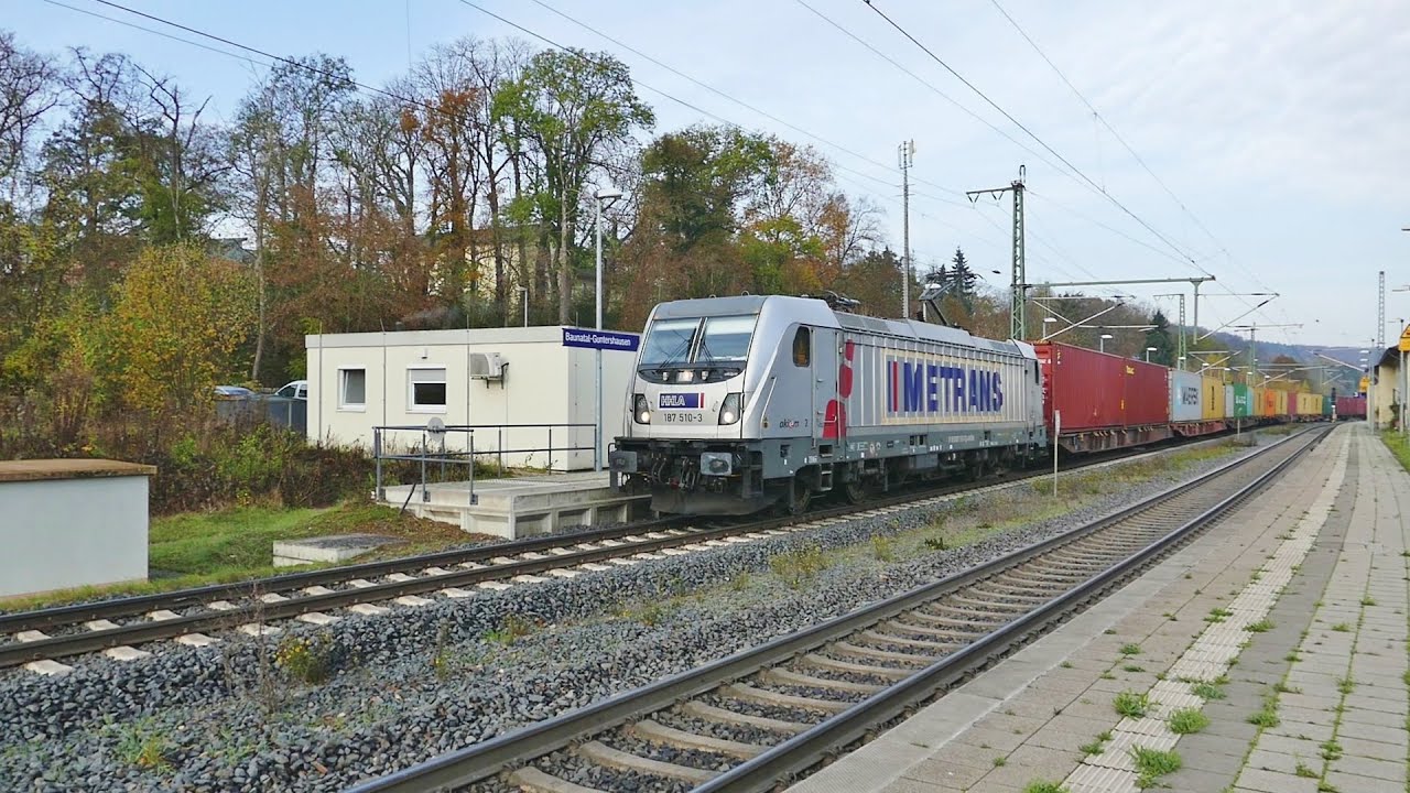 Rot - Weiß - Bunt im Bahnhof Guntershausen mit der ehemals größten Eisenbahnbrücke Deutschlands....