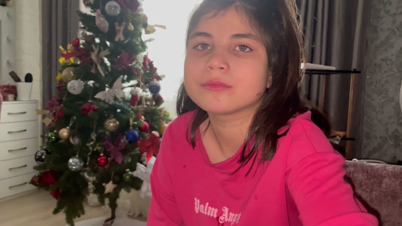 Ругаю Ками,сидит тихо??Вспоминаем с мамой,какой была до болезни?? - YouTube