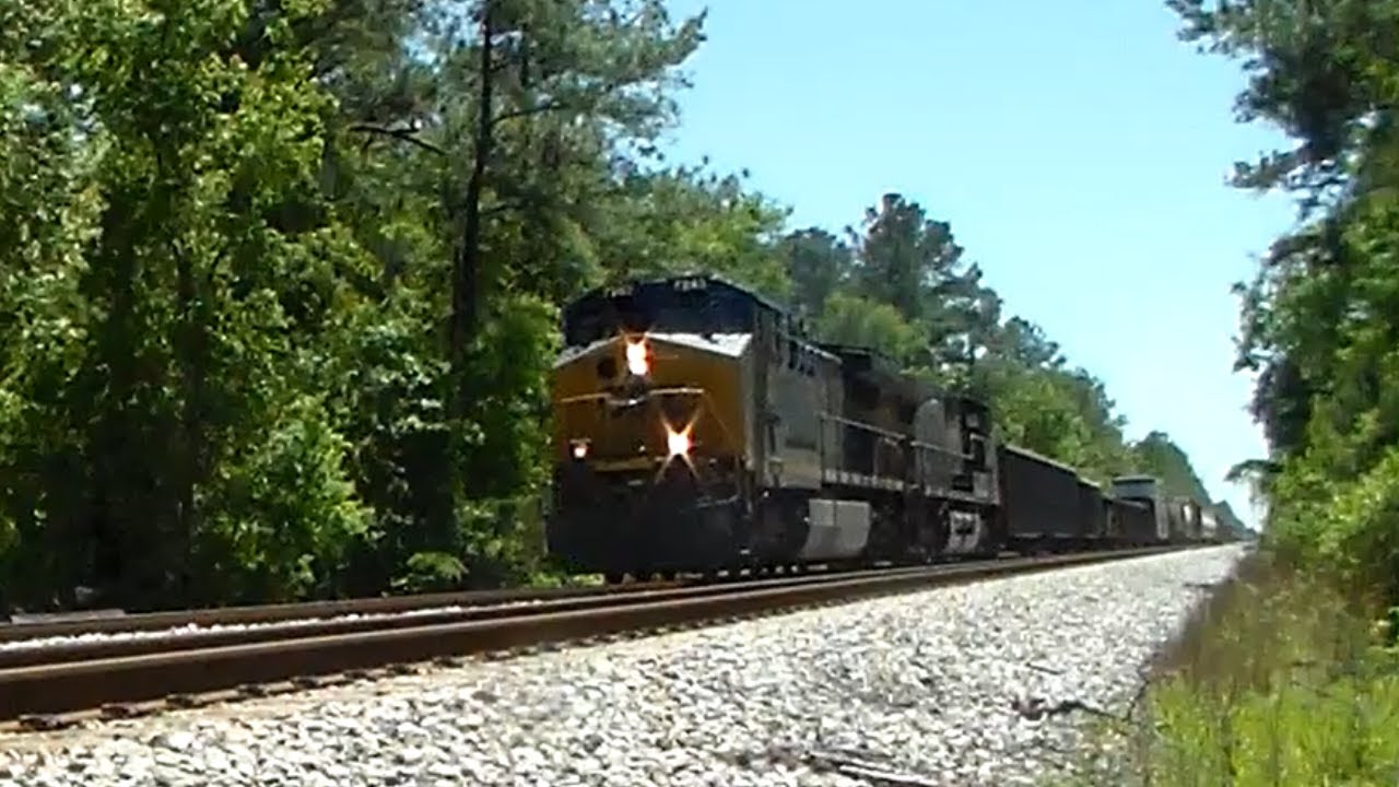 Insane Power! CSX 7243 & 136 Roar Through Bryceville (M452-15) - YouTube