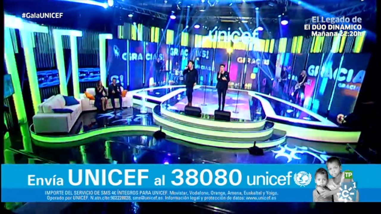 Gemeliers en #GalaUNICEF con su tema #Gracias