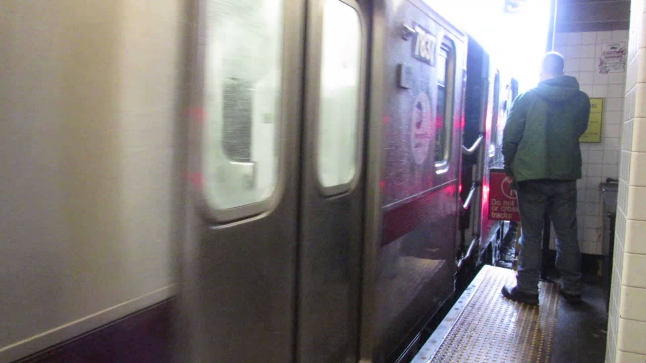 R188 7 train wrong railing into Hunters Point Ave