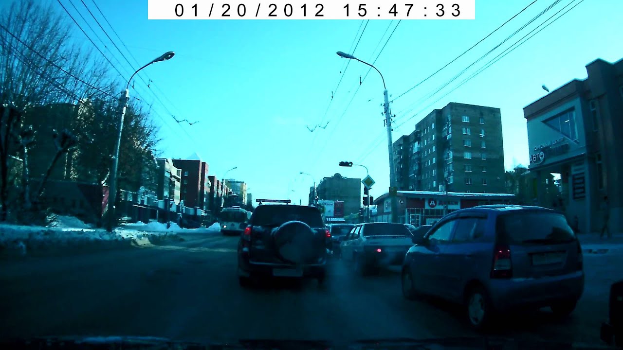 Двухсторонний регистратор автомобильный