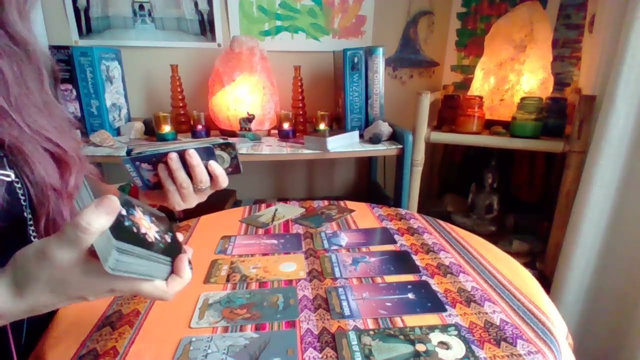 CÁNCER!! 🔮 Estás a punto de un logro, persiste!! Alguien fantasea contigo, no estás muy disponible!!