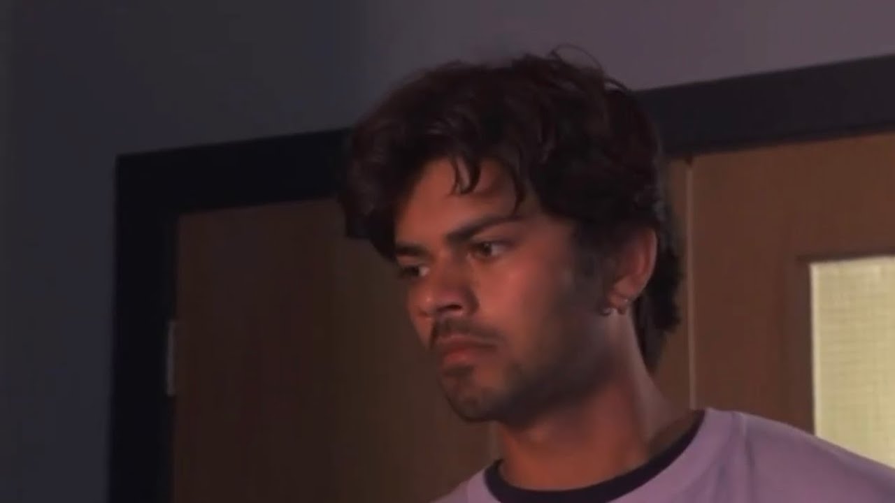 Hollyoaks- Ste covers for Lucas over the abuse but Dillon overhears and confronts him (06/10/25)