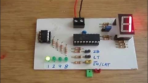 7-Segment LED display Gray decoder using PIC Microcontroller