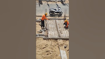 Technical bending slab rebar at construction to casting concrete