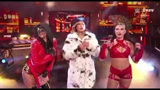Fallon Henley & Jacy Jayne & Jasmyn Nyx Entrance