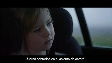 ¿Puede viajar un niño en el asiento delantero si el airbag está desconectado?