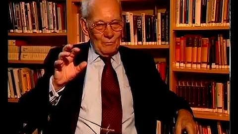 Manfred Eigen - The importance of understanding life at the molecular level (35/113)